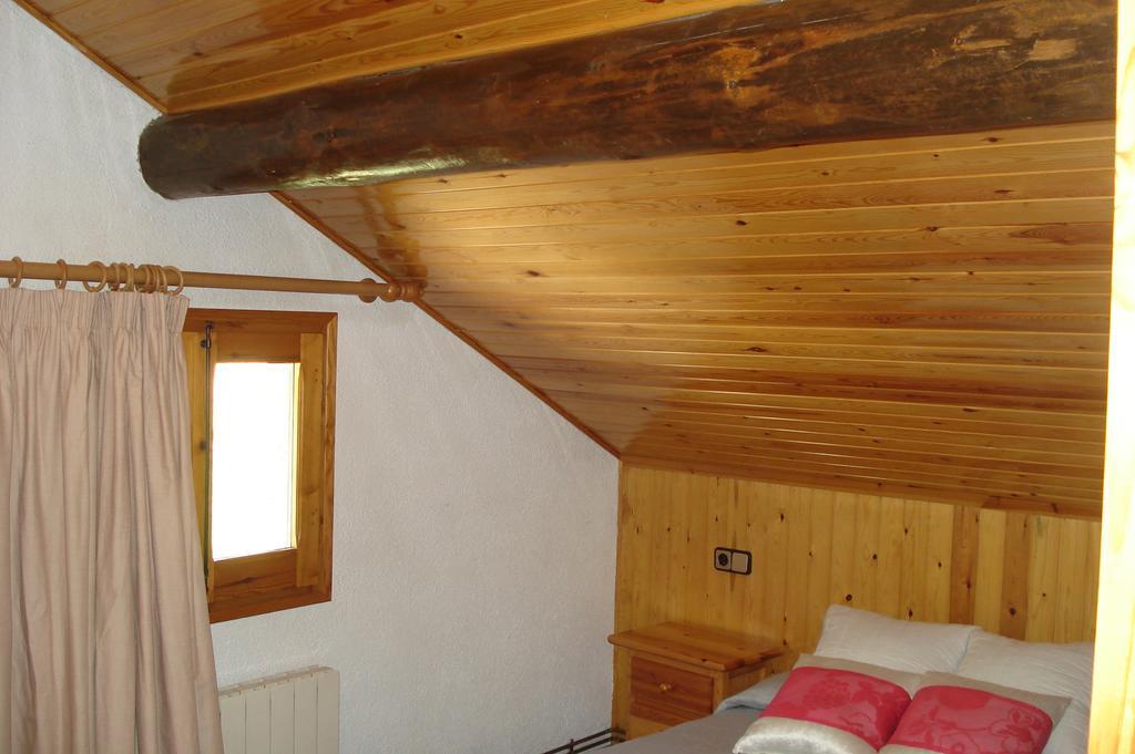 Apartaments Pont Romanic Espot Oda fotoğraf