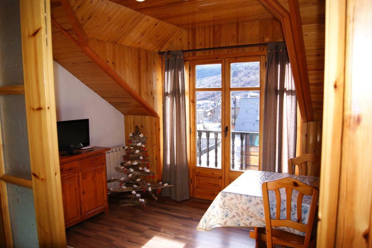 Apartaments Pont Romanic Espot Dış mekan fotoğraf